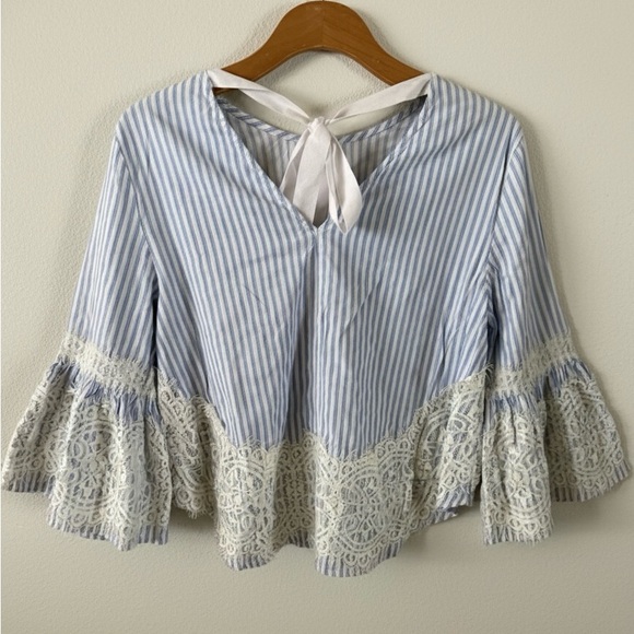 Zara Blue and White Striped With Lace Detailing With Bell 3/4 Sleeves Ribbon - Picture 2 of 8